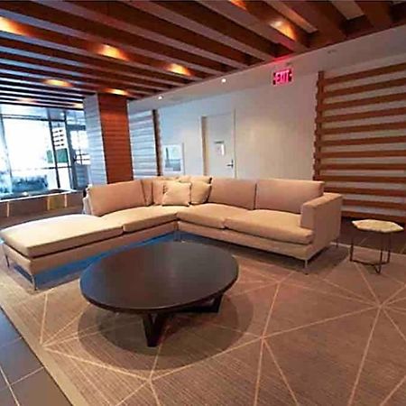 Luxurious Condo In The Center Of Downtown Toronto Exterior photo